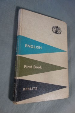 English, first book [Cartonné]